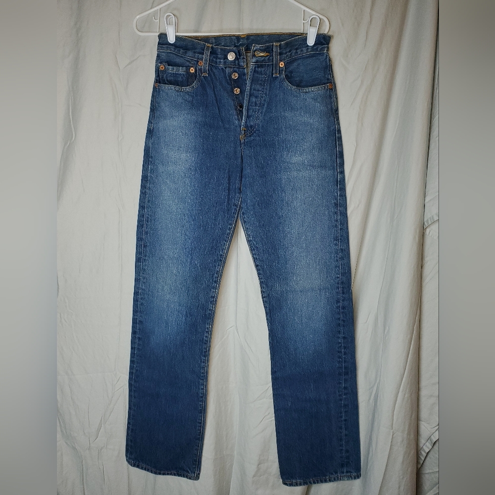 501 Levi's button fly jeans